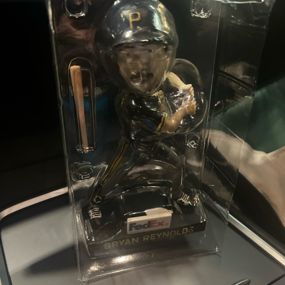 Bryan Reynolds PITTSBURGH PIRATES SGA Bobblehead 6/18/22 BRAND NEW MLB Buccos - Picture 3 of 8
